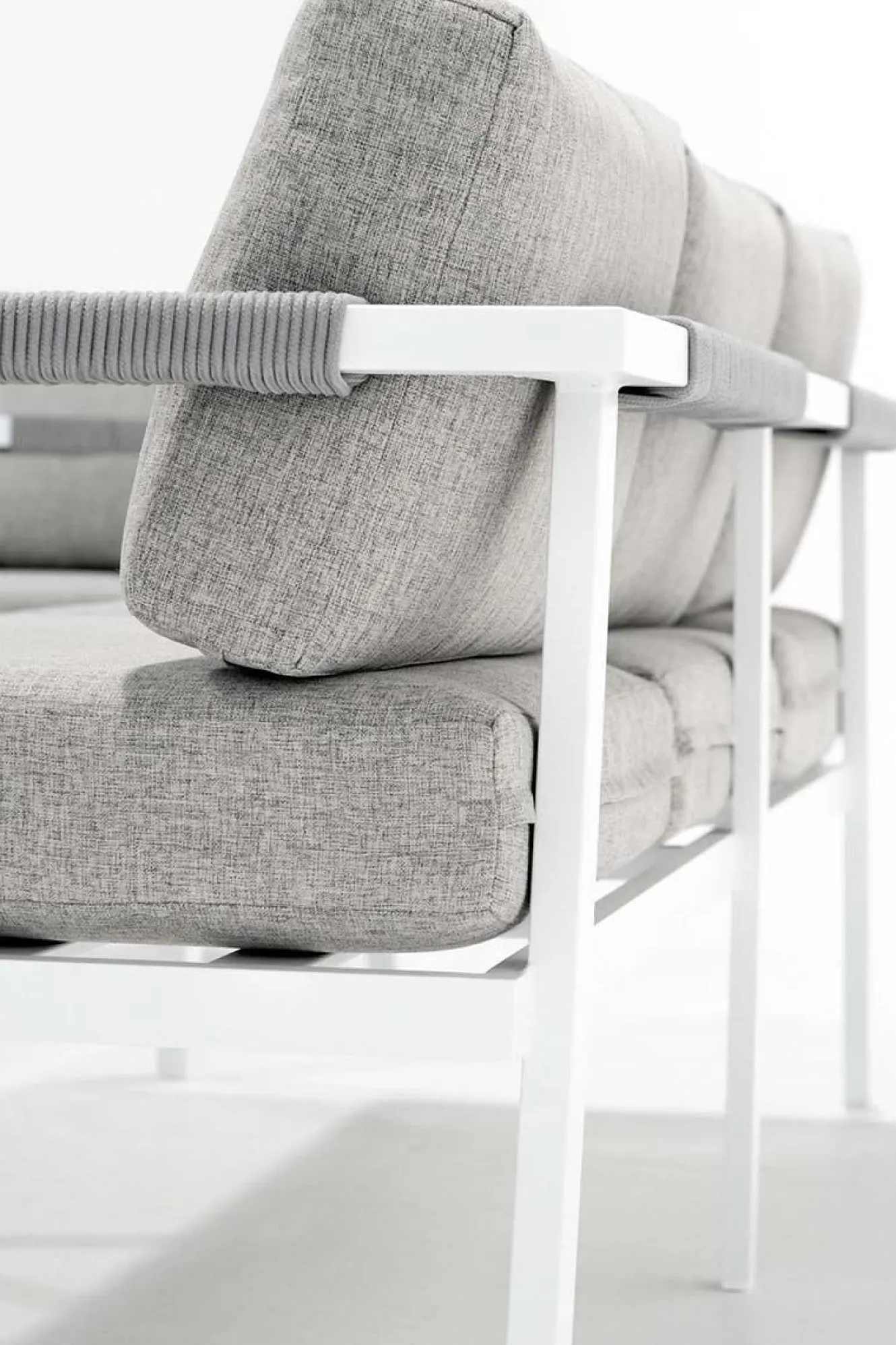 ARTELIA Danni Gartenlounge für 5 Personen, weiß/grau, Aluminium, inkl. Polster, korrosions- und witterungsbeständig