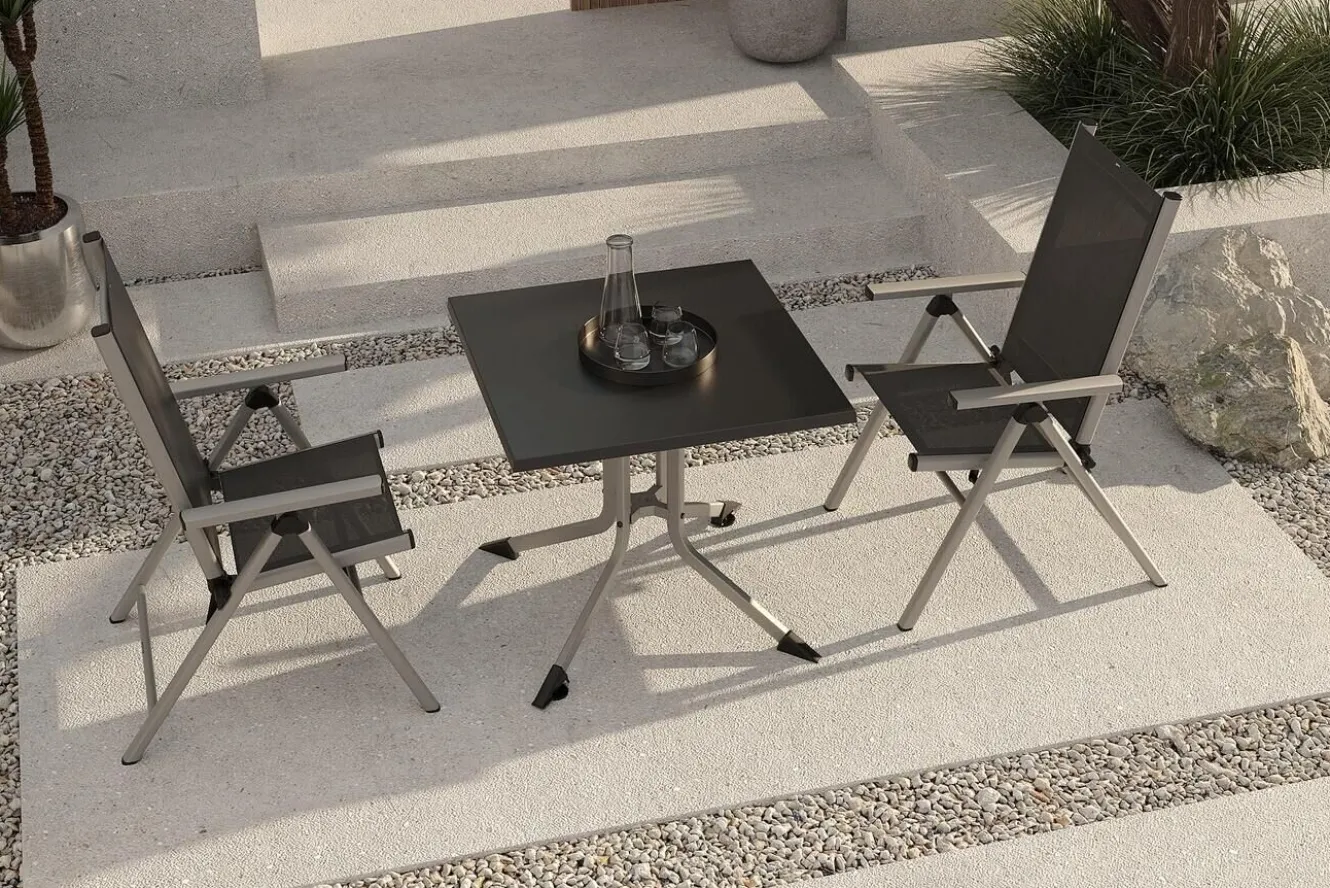 KETTLER BasicPlus Pro Balkon-Set, silber/anthrazit, Alu/Textilene, Tisch 80 x 80 cm, 2 Klappstühle