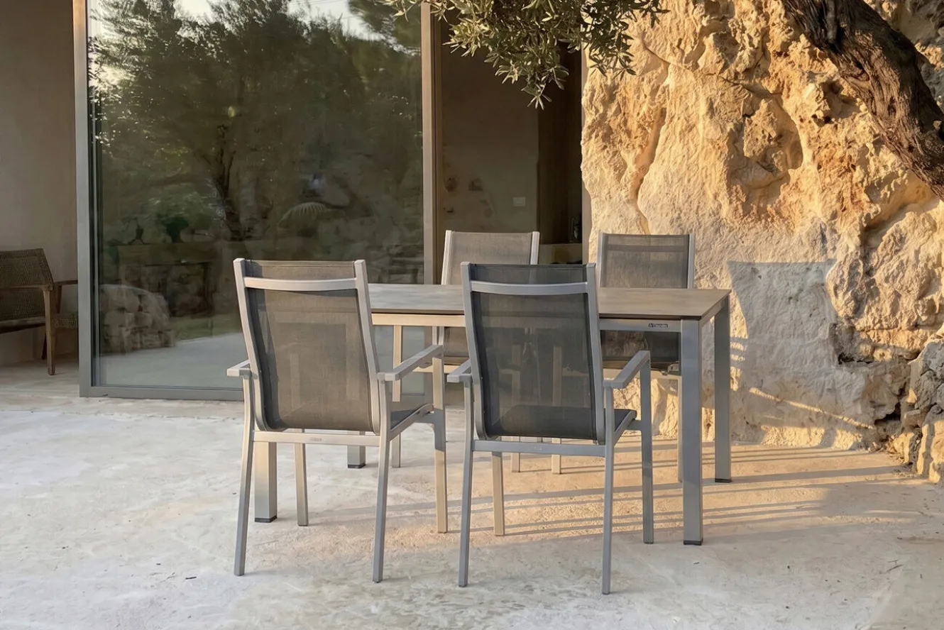 KETTLER Cubic Garten-Essgruppe, silber/anthrazit/grau, Alu/Textilene, Tisch 160x90 cm, 4 Stapelsessel