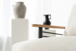 LIVING ZONE Dorina Plus Gartenlounge, grau/anthrazit, Alu/Holzoptik, wetterbeständig, UV-beständig, inkl. Kissen
