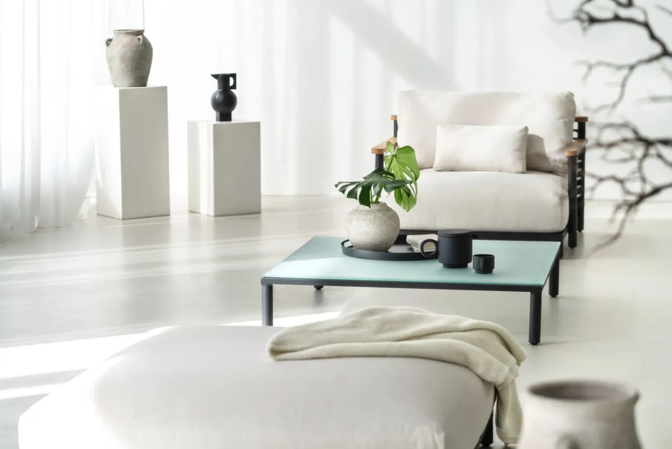 LIVING ZONE Dorina Plus Gartenlounge, grau/anthrazit, Alu/Holzoptik, wetterbeständig, UV-beständig, inkl. Kissen