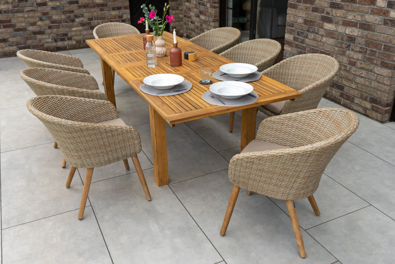 OUTFLEXX Borneo Garten-Essgruppe, natur/beige, Akazie/Polyrattan, Esstisch ausziehbar 180/220/260 x 100 cm, 8 Stühle mit Polster, FSC®-zertifiziertes Produkt