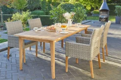 OUTFLEXX Borneo/Kota Garten-Essgruppe, natur/grau-meliert, Akazie/Alu/Polyrattan, 220x100 cm, 4 Landhaussessel, Akazie, FSC®-zertifiziertes Produkt