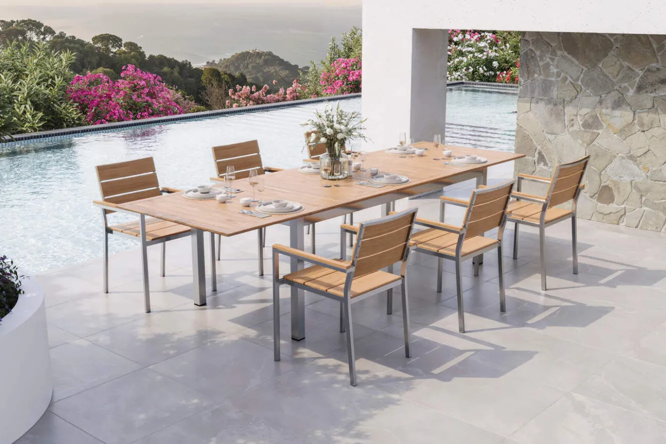 OUTFLEXX Falun Garten-Essgruppe mit 6 Sesseln, braun, Edelstahl/Teakholz, 200 x 100 cm ausziehbar, stapelbar, FSC®-zertifiziertes Produkt