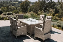OUTFLEXX Garten-Essgruppe für 6 Personen, dessert-beige, Alu/Polyrattan, mit Feuertisch 200 x 100 cm, UV- & witterungsbeständig