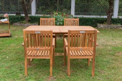 OUTFLEXX Garten-Essgruppe, natur, Akazie, Ausziehtisch 150/200 x 90 cm, 4 Armlehnensessel, FSC®-zertifiziertes Produkt