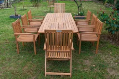 OUTFLEXX Garten-Essgruppe, natur, Akazie, Ausziehtisch 150/200 x 90 cm, 2 Klappstühle, 6 Armlehnensessel, FSC®-zertifiziertes Produkt