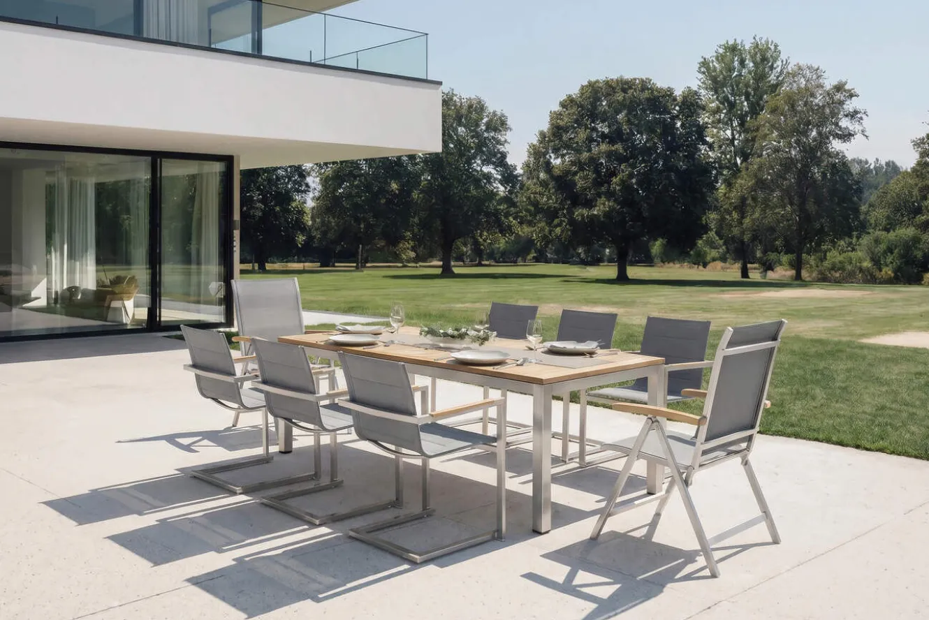 OUTFLEXX Garten-Essgruppe, silber, 200/300 x 100 cm, Edelstahl/Teak, Ausziehtisch, 6 Stühle padded, 2 Klappstühle, FSC®-zertifiziertes Produkt