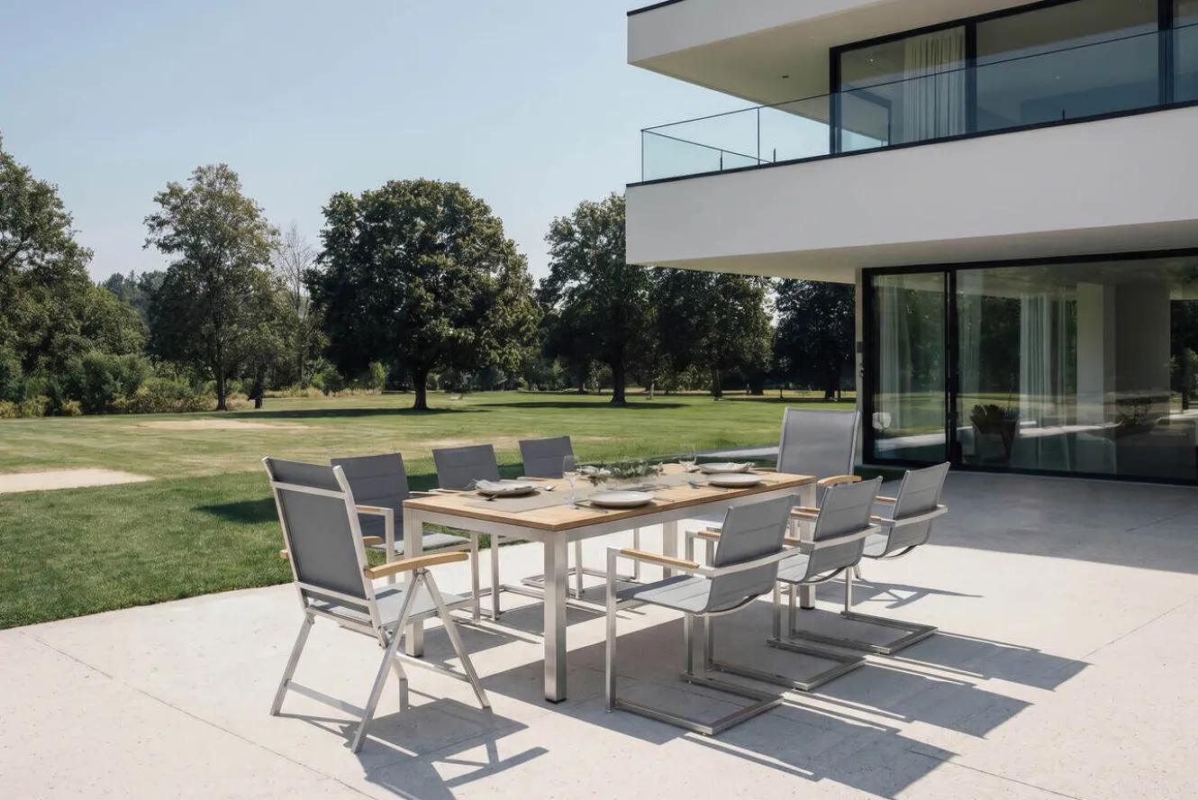 OUTFLEXX Garten-Essgruppe, silber, 200/300 x 100 cm, Edelstahl/Teak, Ausziehtisch, 6 Stühle padded, 2 Klappstühle, FSC®-zertifiziertes Produkt