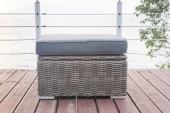 OUTFLEXX Hocker, grau, Polyrattan, 70 x 70 x 35 cm, verstellbare Sitzfläche, wasserfeste Kissenbox