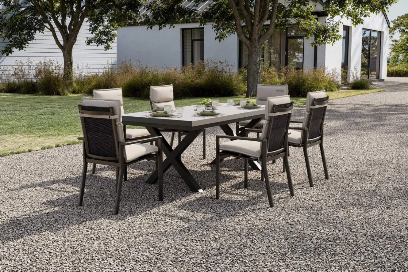 OUTFLEXX Serro Garten-Essgruppe, anthrazit matt/schwarz,nature, Alu/Steinimitat/Textilene/Polyester, Tisch 200/260 x 100 cm, 6 Stapelsessel inkl. 6 Auflagen
