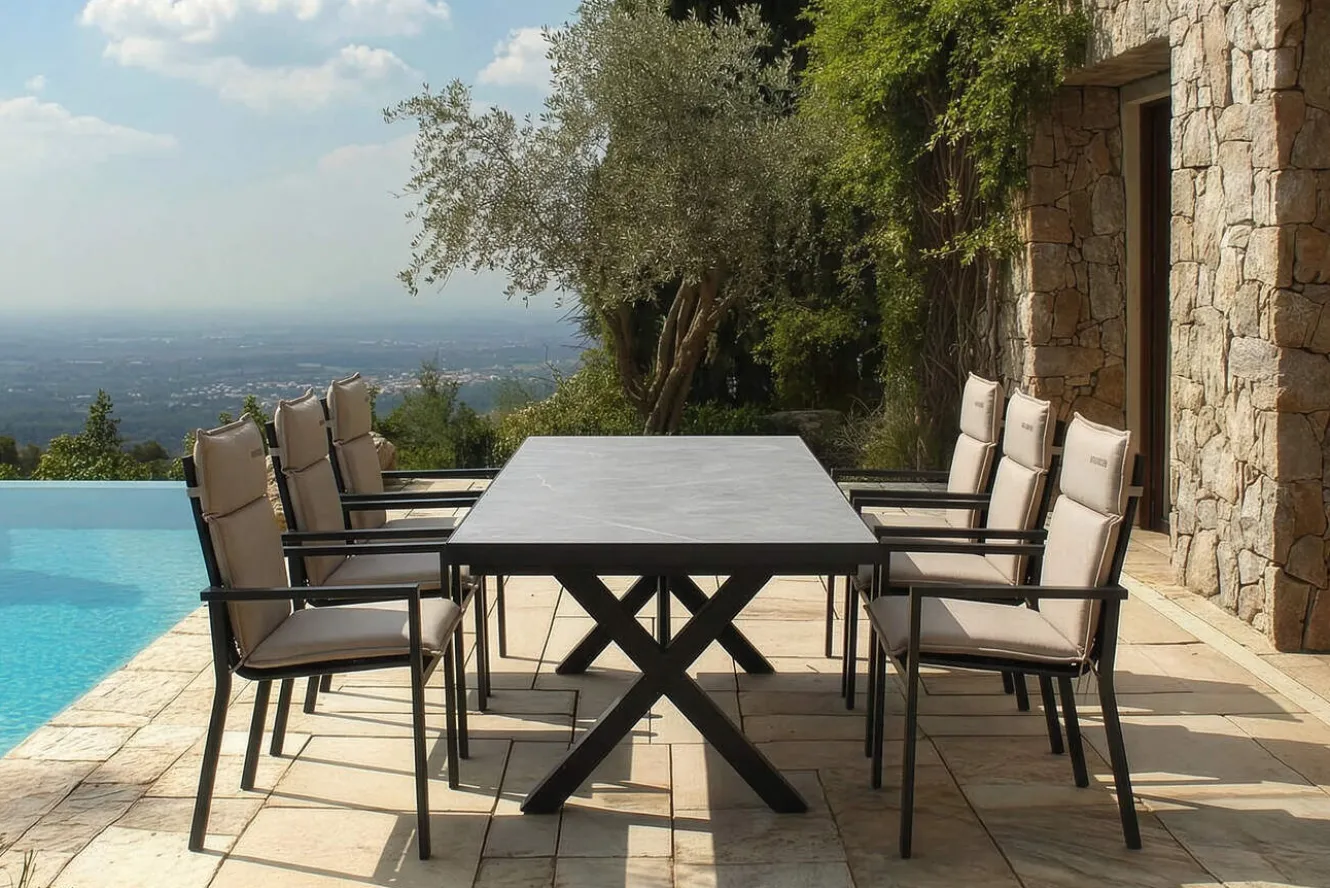 OUTFLEXX Serro Garten-Essgruppe, anthrazit matt/schwarz,nature, Alu/Steinimitat/Textilene/Polyester, Tisch 200/260 x 100 cm, 6 Stapelsessel inkl. 6 Auflagen