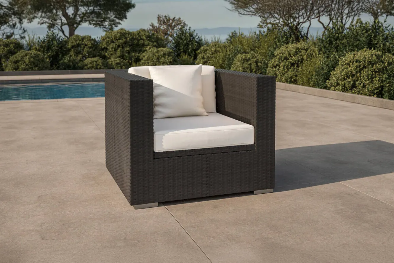 OUTFLEXX Sessel, creme/weiß, schwarz, Polyrattan, inkl. Polster und Kissen, wasserfeste Kissenbox
