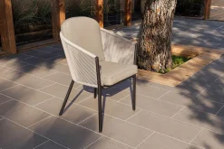 OUTFLEXX Tavio Dining Sessel, hellgrau/beige, Alu/Rope-Geflecht, 58 x 61 x 80 cm, inkl. Kissen