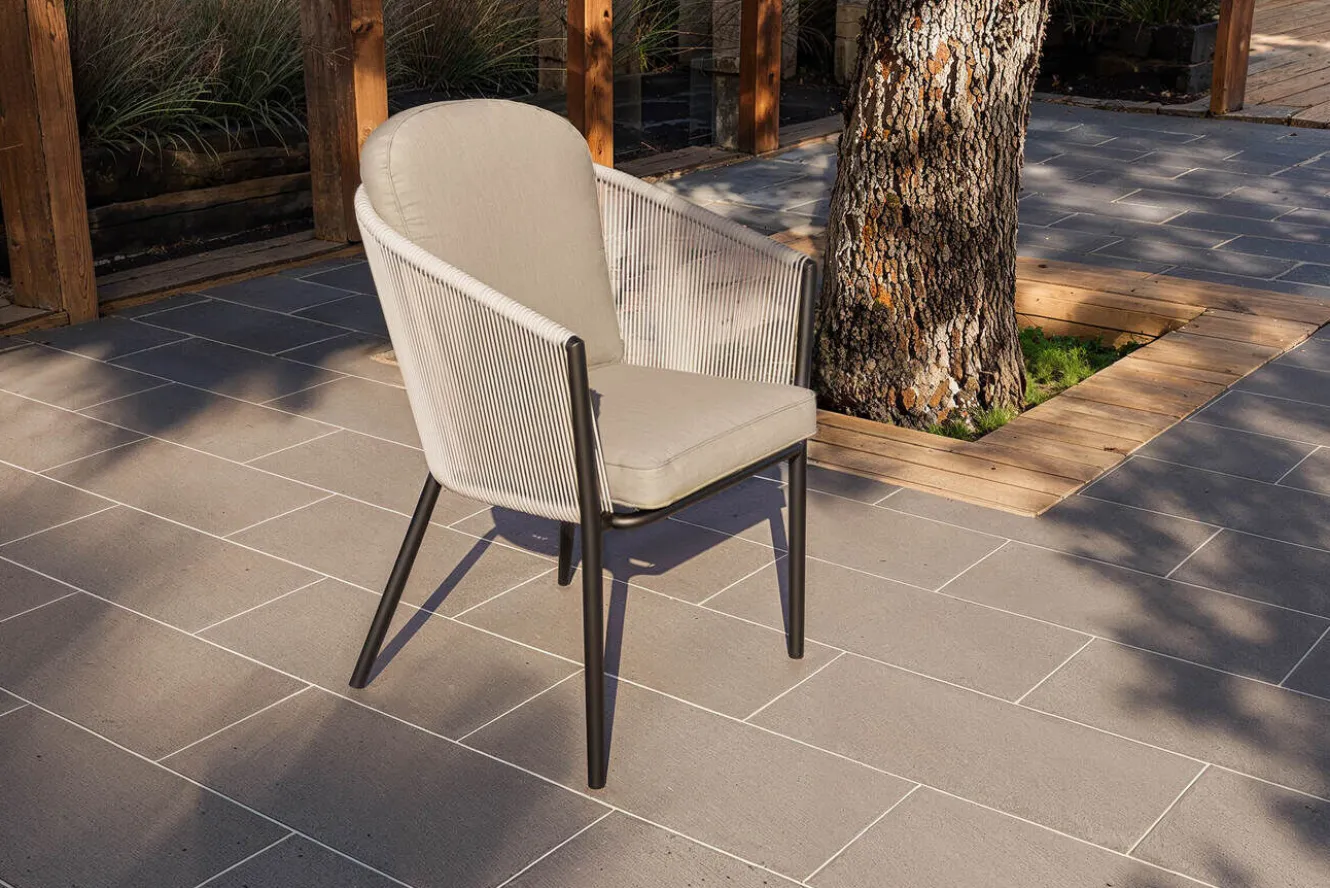 OUTFLEXX Tavio Dining Sessel, hellgrau/beige, Alu/Rope-Geflecht, 58 x 61 x 80 cm, inkl. Kissen