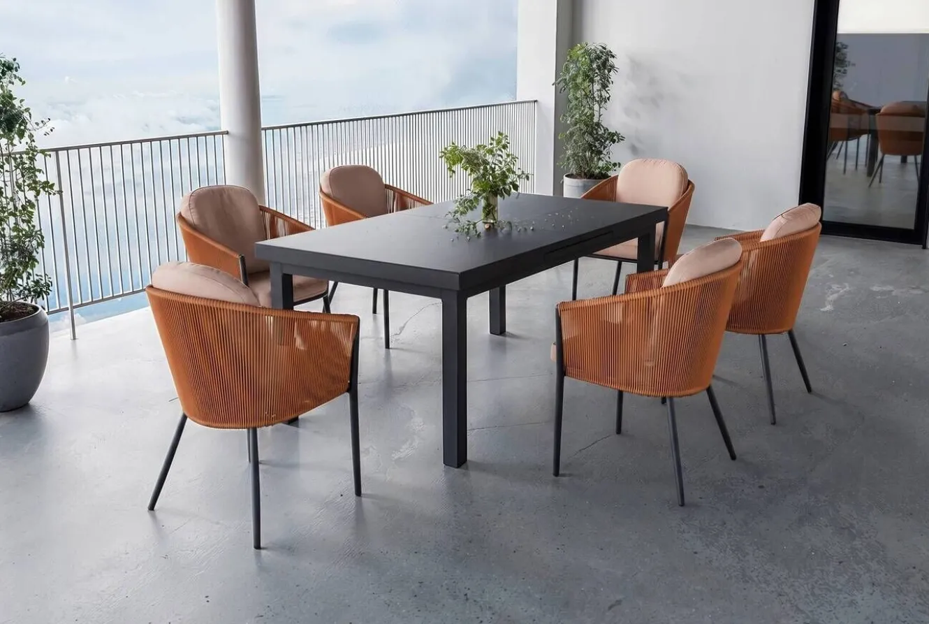 OUTFLEXX Tavio Garten-Essgruppe, anthrazit/orange, Alu/Rope-Geflecht, ausziehbare Tischplatte 180/240 x 100 cm, 6 Diningsessel