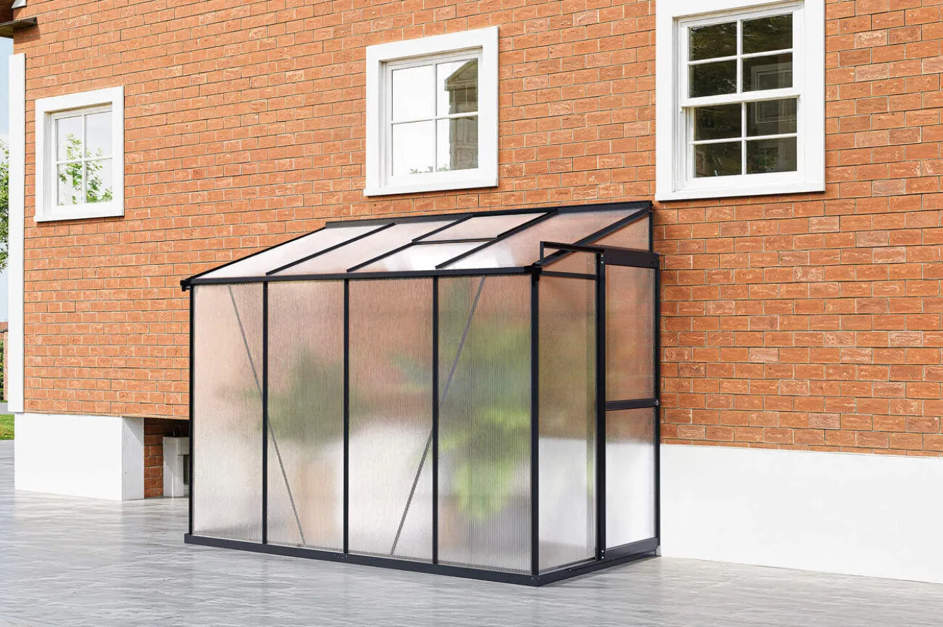 OUTFLEXX Verde Comfort Anlehn-Gewächshaus, schwarzer Rahmen, Aluminium/Polycarbonat, 265 x 125 x 210 cm, pulverbeschichtet, UV-Schutz, Schiebetür