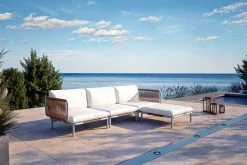 OUTFLEXX Visby Gartenlounge 4-teilig, creme/weiß, Alu/Stahl, inkl. Kissen & Ottomane, elektrophoretisch beschichtet