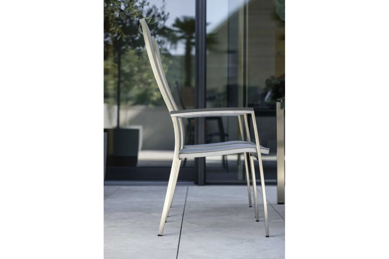 STERN Cardiff Stapelsessel, silbergrau, Edelstahl/Textil/Aluminiumarmlehnen, 68,5x56x110 cm, stapelbar