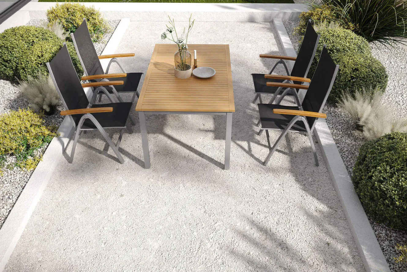 VILLANA Garten-Essgruppe mit 4 Klappstühlen, silber, Alu/Eukalyptus, ausziehbarer Tisch 150/200 x 90 cm, FSC®-zertifiziertes Produkt