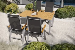 VILLANA Garten-Essgruppe mit 4 Klappstühlen, silber, Alu/Eukalyptus, ausziehbarer Tisch 150/200 x 90 cm, FSC®-zertifiziertes Produkt