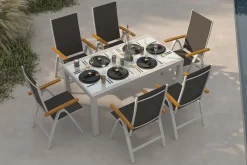 VILLANA Sylvania Garten-Essgruppe mit 6 Klappstühlen, silber/anthrazit, Aluminium/Glas, inkl. Eukalyptus-Armlehnen, ausziehbarer Tisch 160/220 x 90 cm, FSC®-zertifiziertes Produkt